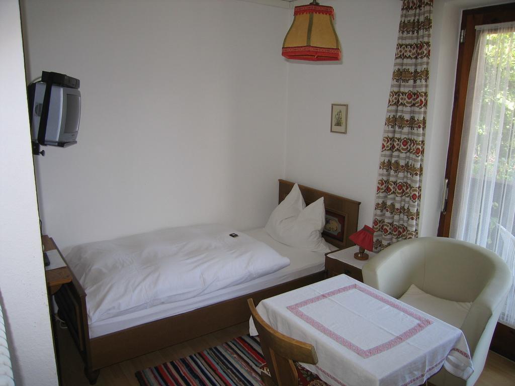 Gaestehaus Sonnenwinkel - Villa Roesler Sankt Wolfgang im Salzkammergut Room photo