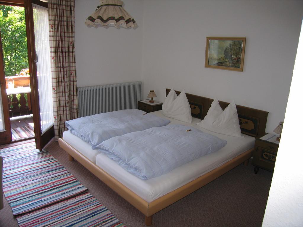 Gaestehaus Sonnenwinkel - Villa Roesler Sankt Wolfgang im Salzkammergut Room photo